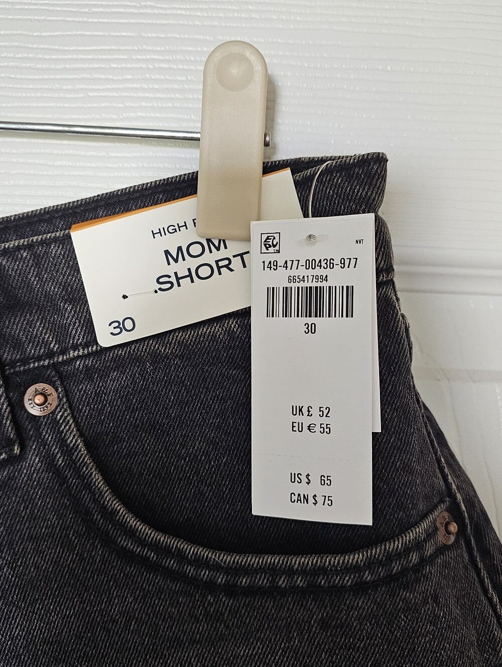 Abercombie & Fitch - High Rise Mom Short  - WASHED BLACK - 30 - Picture 3 of 4